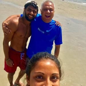 Meet your Posher, Akash